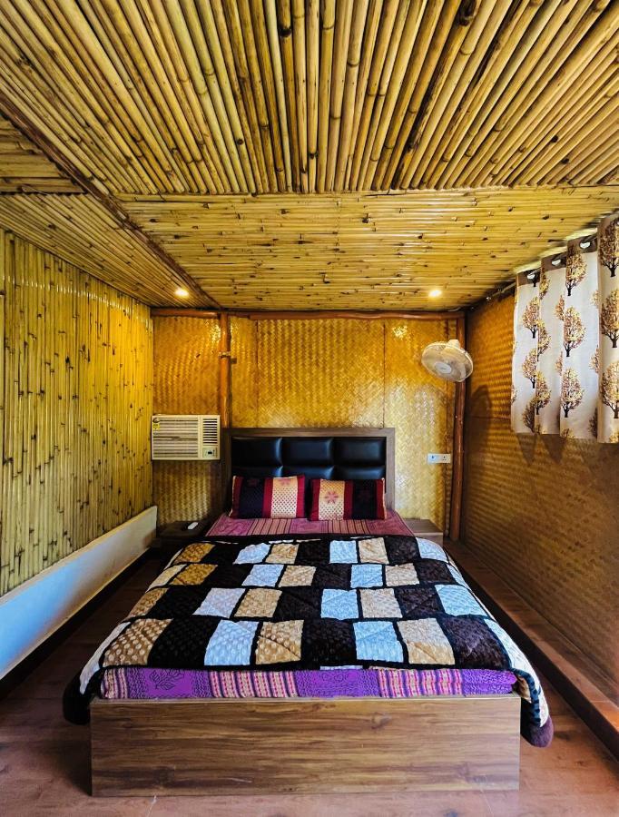 Hotel O Royal Tree Cafe And Resort Dehradun Esterno foto