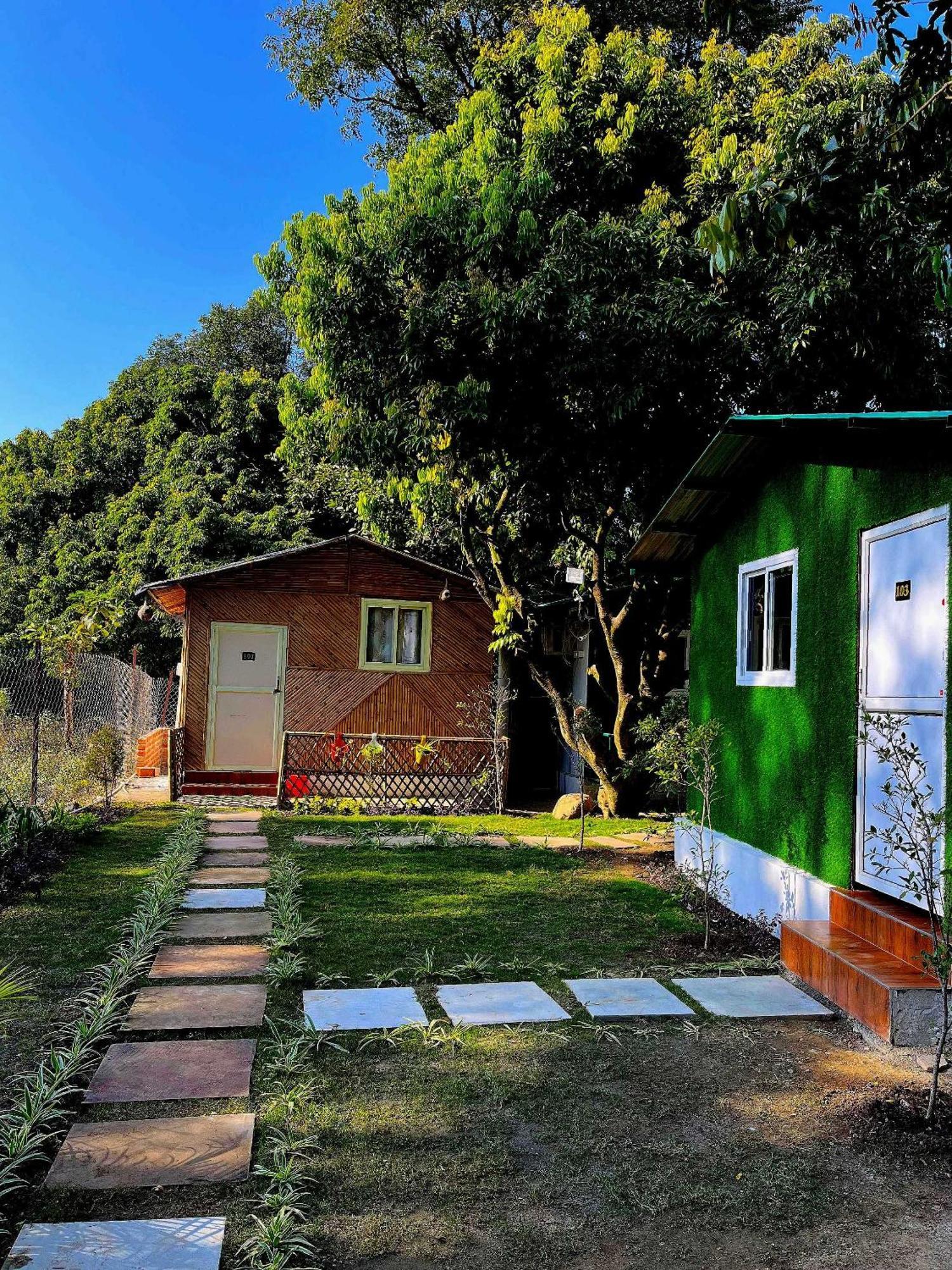 Hotel O Royal Tree Cafe And Resort Dehradun Esterno foto